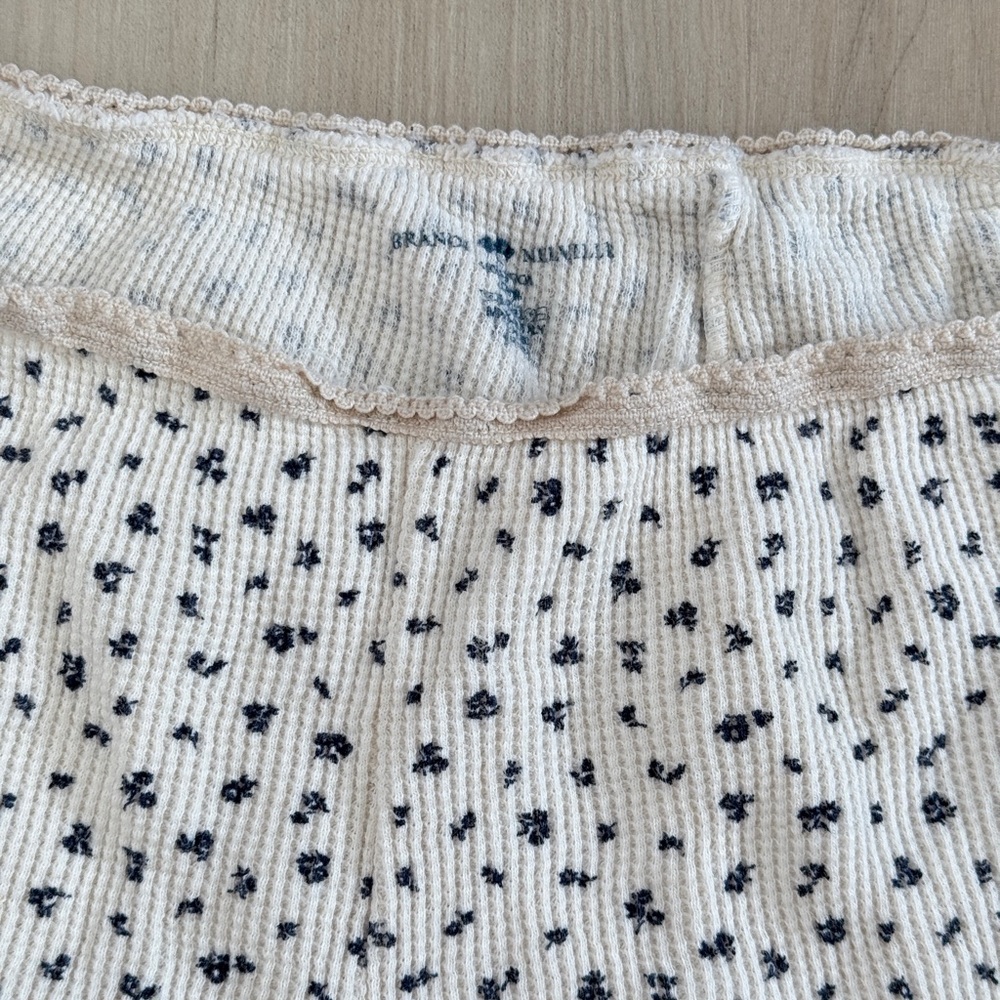 NWOT BRANDY MELVILLE RIBBED PAJAMA SHORTS - Picture 3 of 3